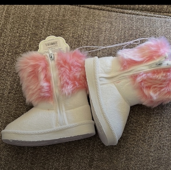 First Steps By Stepping Stone Pink Fur Boots - Picture 4 of 7